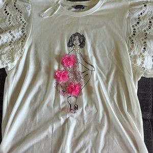 Women's decorative tee-shirt